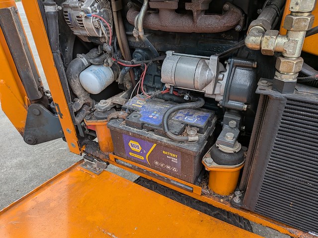 Mobiele graafmachine/grafdelver, reform, boki 2651 - afbeelding 46 van  51