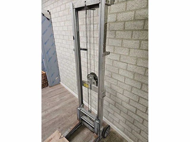 Mobiele handtakel lift - afbeelding 4 van  4