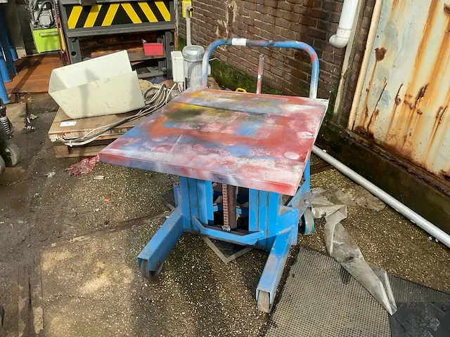 Mobiele hefplateau - afbeelding 2 van  3