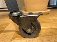 Mobiele houten schrijftafel met lade - afbeelding 5 van  6