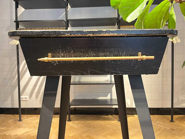 Mobiele houten schrijftafel met lade - afbeelding 2 van  7