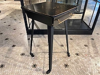 Mobiele houten schrijftafel met lade - afbeelding 5 van  8