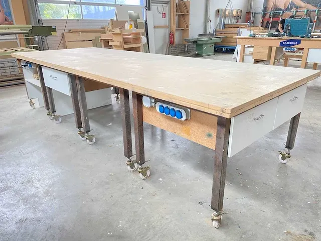 Mobiele houten werkbank - afbeelding 2 van  7