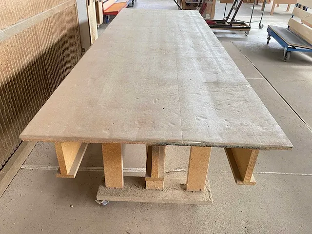 Mobiele houten werkbank - afbeelding 2 van  3