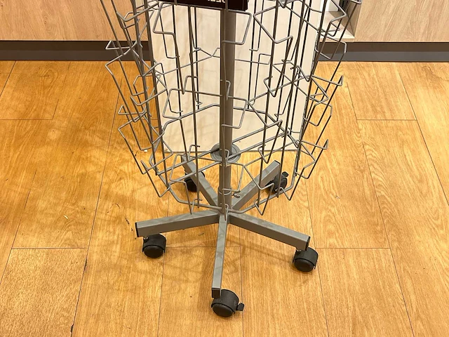 Mobiele kaartendisplay carrousel - afbeelding 3 van  4