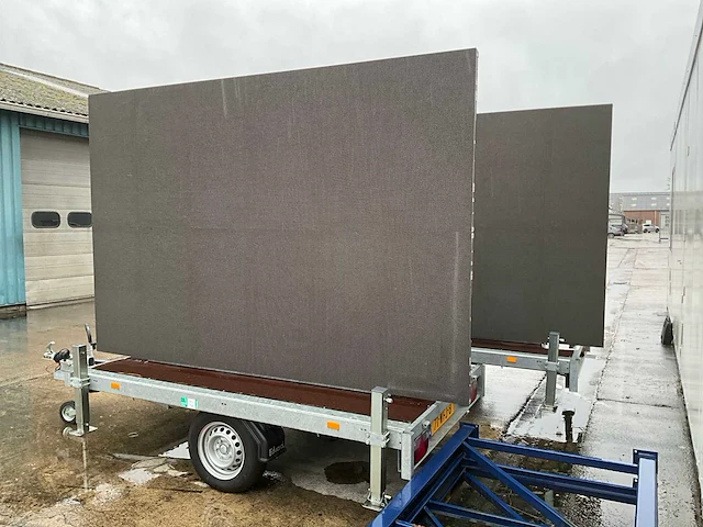 Mobiele led-wagen 3000x2000mm - p4.8 - scherm+wagen - afbeelding 10 van  15