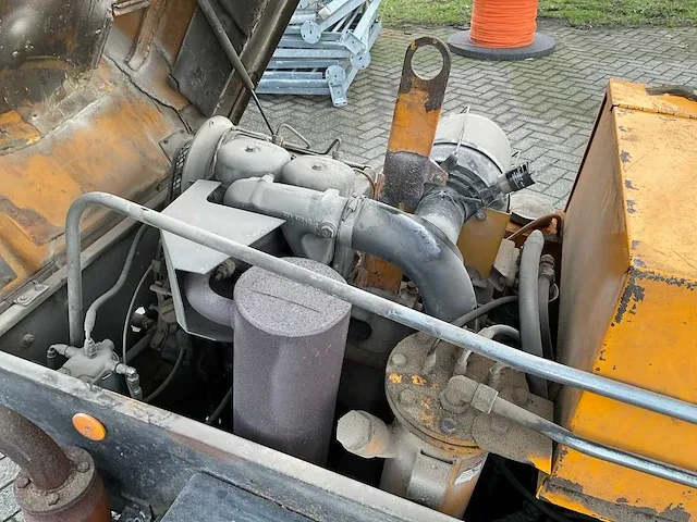 Mobiele luchtcompressor - afbeelding 7 van  18