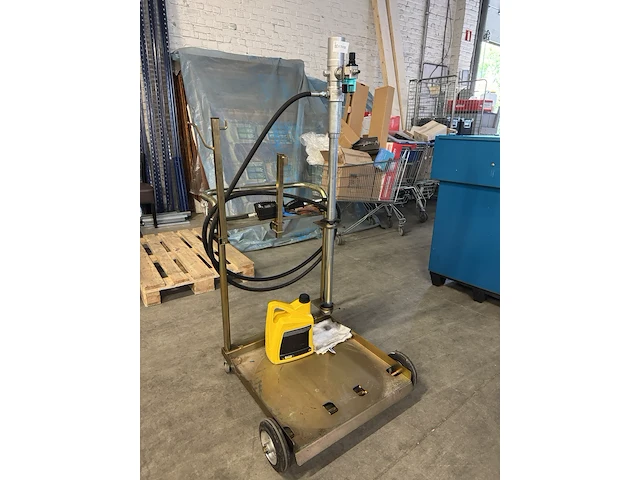 Mobiele olieafgifte wagen voor olievaten - afbeelding 2 van  9