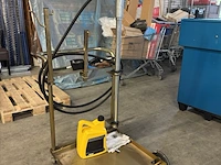 Mobiele olieafgifte wagen voor olievaten - afbeelding 2 van  9