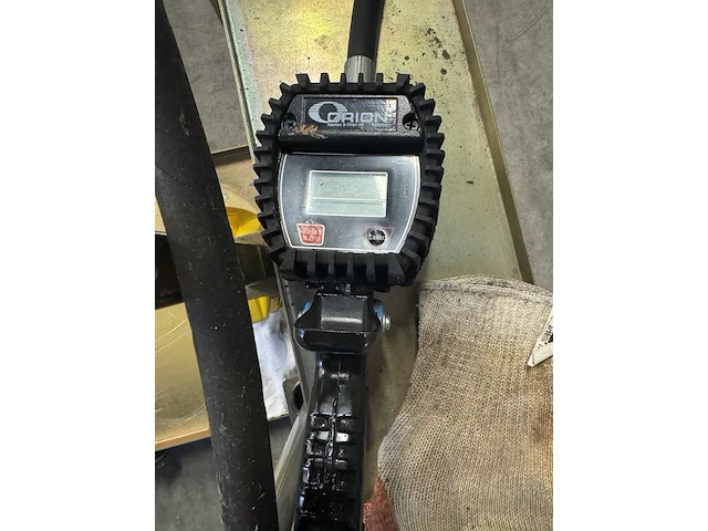 Mobiele olieafgifte wagen voor olievaten - afbeelding 8 van  9