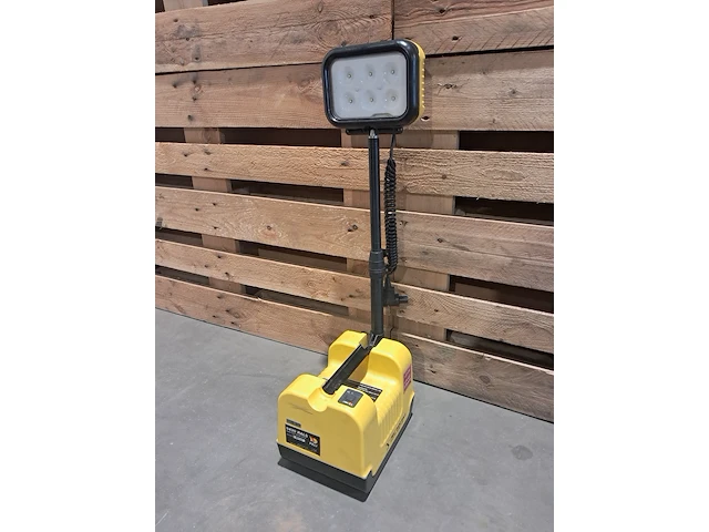 Mobiele oplaadbare werklamp peli, 9430 rals - afbeelding 15 van  15
