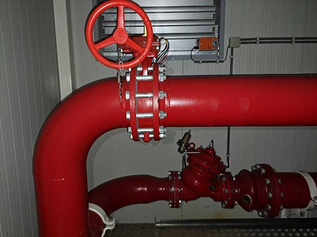 Mobiele pompkamer met sprinklerinstallatie - waterpomp - afbeelding 13 van  34