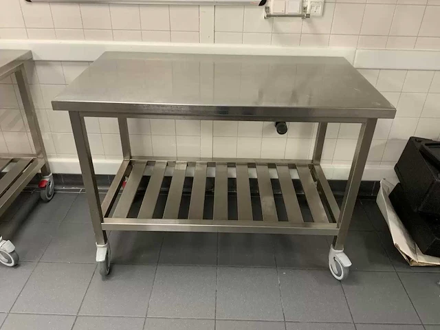 Mobiele rvs werktafel - afbeelding 2 van  5