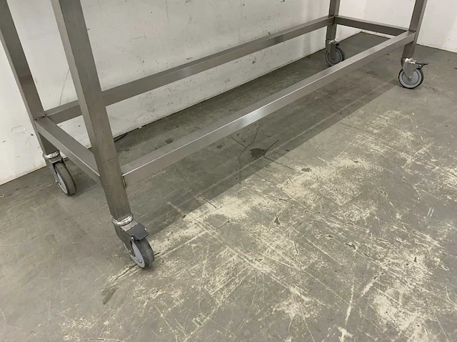 Mobiele rvs werktafel - afbeelding 5 van  6