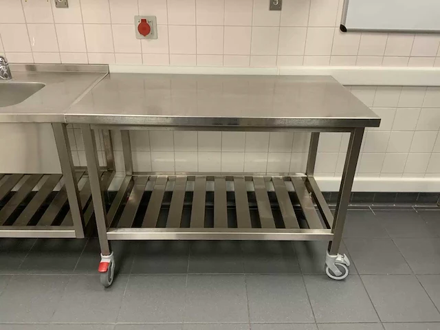 Mobiele rvs werktafel - afbeelding 2 van  5