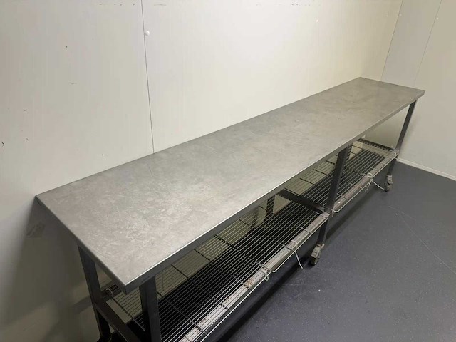 Mobiele rvs werktafel - afbeelding 4 van  6