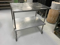 Mobiele rvs werktafel - afbeelding 2 van  3