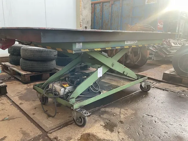 Mobiele schaarheftafel - afbeelding 5 van  7