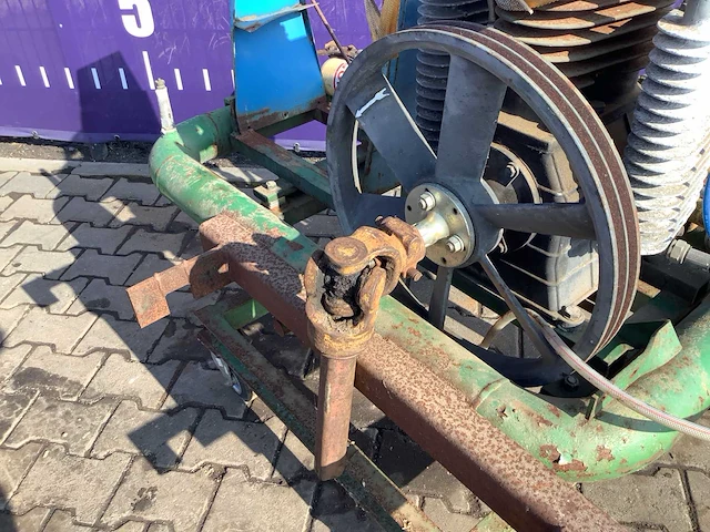Mobiele snoeicompressor/luchtcompressor op aftakas - afbeelding 5 van  8