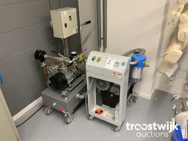 Mobiele vacuümpomp - afbeelding 1 van  8