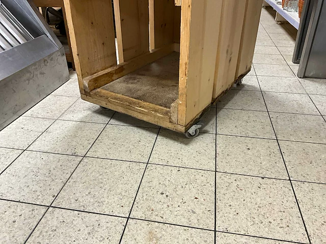Mobiele vakkenkast - afbeelding 3 van  5