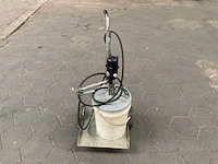 Mobiele vetpomp - afbeelding 2 van  6