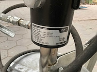 Mobiele vetpomp - afbeelding 6 van  6