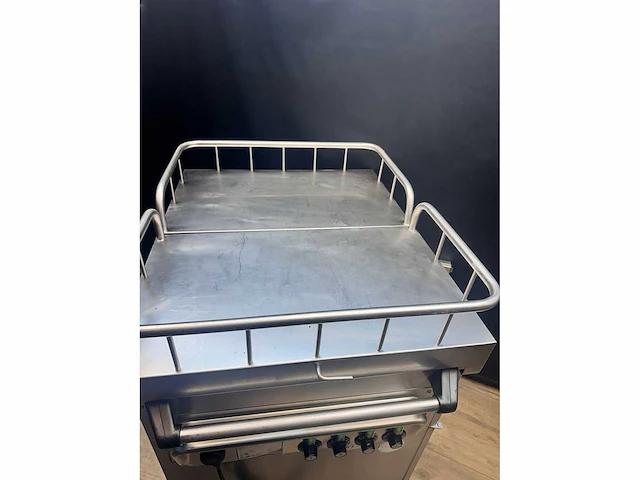 Mobiele warmtekar met au-bain-marie - afbeelding 8 van  8