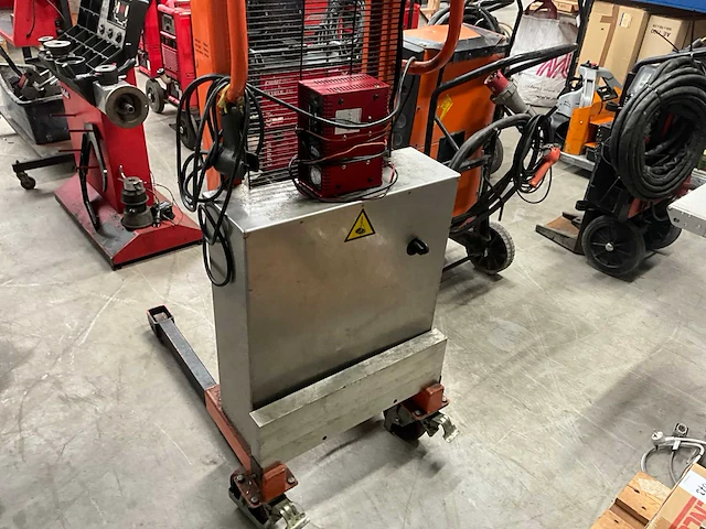 Mobiele werkplaatskraan - afbeelding 3 van  8