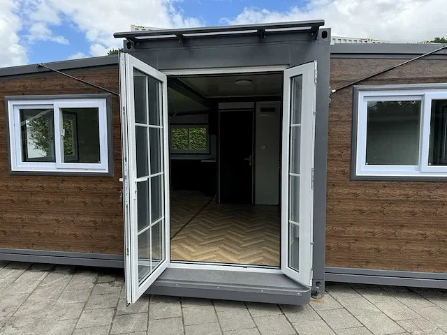 Mobiele woonunit / tiny house met twee slaapkamers en keuken 36m2 - afbeelding 9 van  55
