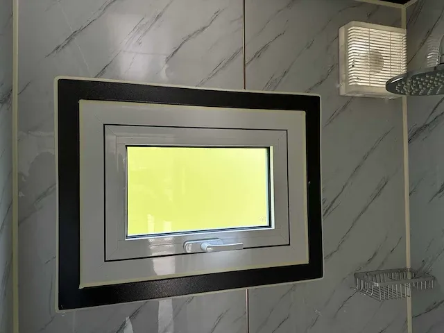 Mobiele woonunit / tiny house met twee slaapkamers en keuken 36m2 - afbeelding 30 van  55