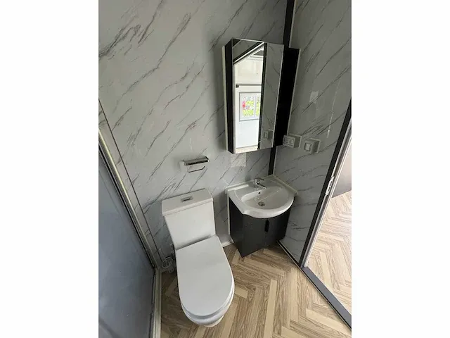 Mobiele woonunit / tiny house met twee slaapkamers en keuken 36m2 - afbeelding 44 van  55