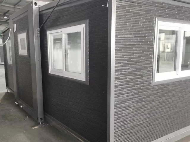 Mobiele woonunit / tiny house met twee slaapkamers en keuken 36m2 - afbeelding 45 van  55