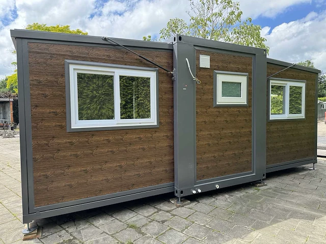 Mobiele woonunit / tiny house met twee slaapkamers en keuken 36m2 - afbeelding 3 van  56