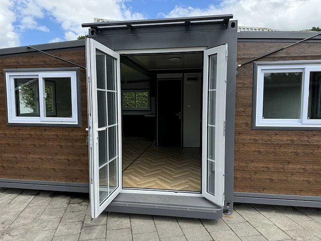 Mobiele woonunit / tiny house met twee slaapkamers en keuken 36m2 - afbeelding 4 van  56