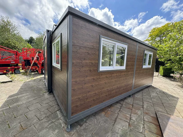 Mobiele woonunit / tiny house met twee slaapkamers en keuken 36m2 - afbeelding 8 van  56