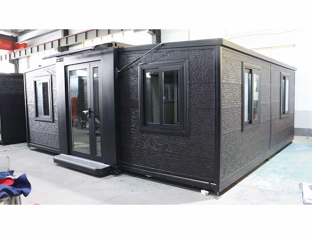 Mobiele woonunit / tiny house met twee slaapkamers en keuken 36m2 - afbeelding 12 van  56