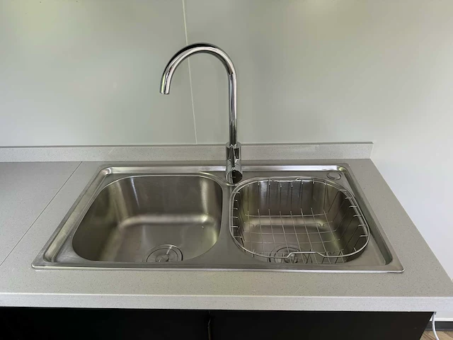 Mobiele woonunit / tiny house met twee slaapkamers en keuken 36m2 - afbeelding 40 van  56