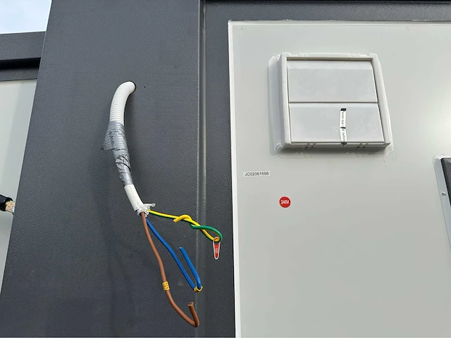 Mobiele woonunit / tiny house met twee slaapkamers en keuken - afbeelding 18 van  70