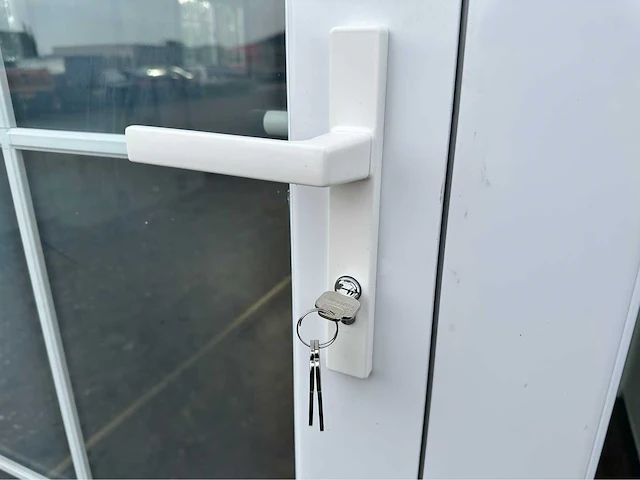 Mobiele woonunit / tiny house met twee slaapkamers en keuken - afbeelding 19 van  70