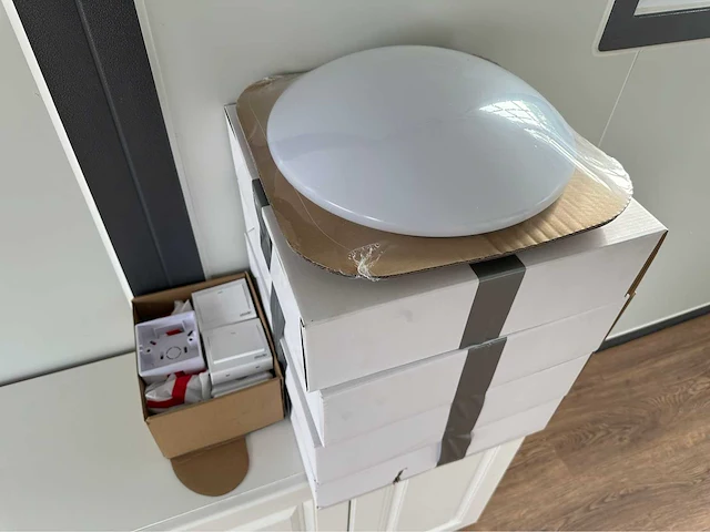 Mobiele woonunit / tiny house met twee slaapkamers en keuken - afbeelding 35 van  70
