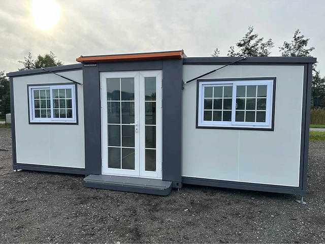 Mobiele woonunit / tiny house met twee slaapkamers en keuken - afbeelding 45 van  70