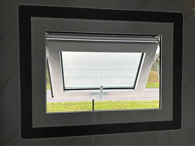 Mobiele woonunit / tiny house met twee slaapkamers en keuken - afbeelding 63 van  70