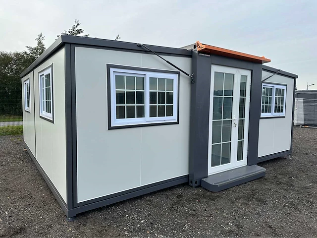Mobiele woonunit / tiny house met twee slaapkamers en keuken - afbeelding 67 van  70