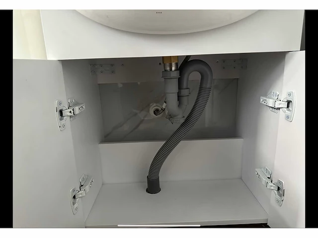 Mobiele woonunit / tiny house met twee slaapkamers en keuken - afbeelding 14 van  68