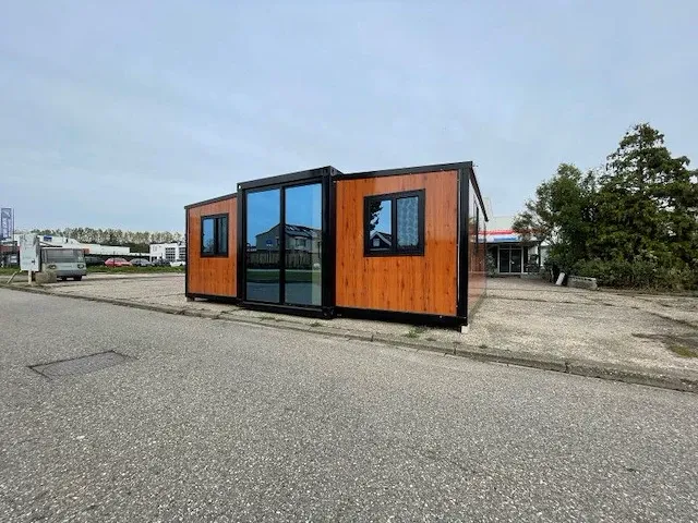 Mobiele woonunit / tiny house - afbeelding 1 van  11