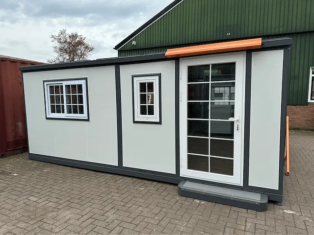 Mobiele woonunit / tiny house - afbeelding 1 van  23