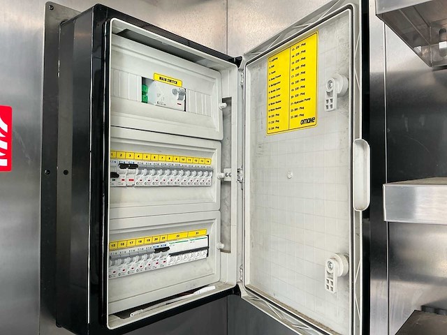 Mobilchef ingerichte mobiele snackbar / container-snackbar - afbeelding 20 van  40