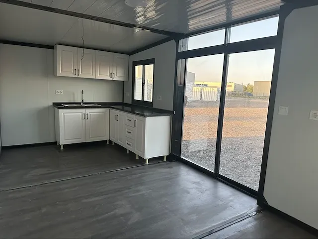 Mobile houses nl complete deluxe dark grey tiny house / chalet - afbeelding 17 van  63