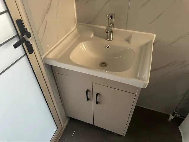 Mobile houses nl complete deluxe dark grey tiny house / chalet - afbeelding 21 van  63